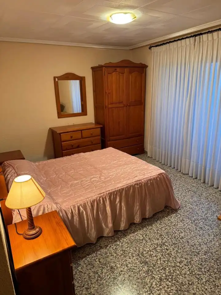 Habitación de Piso de alquiler en Valencia con Amueblado