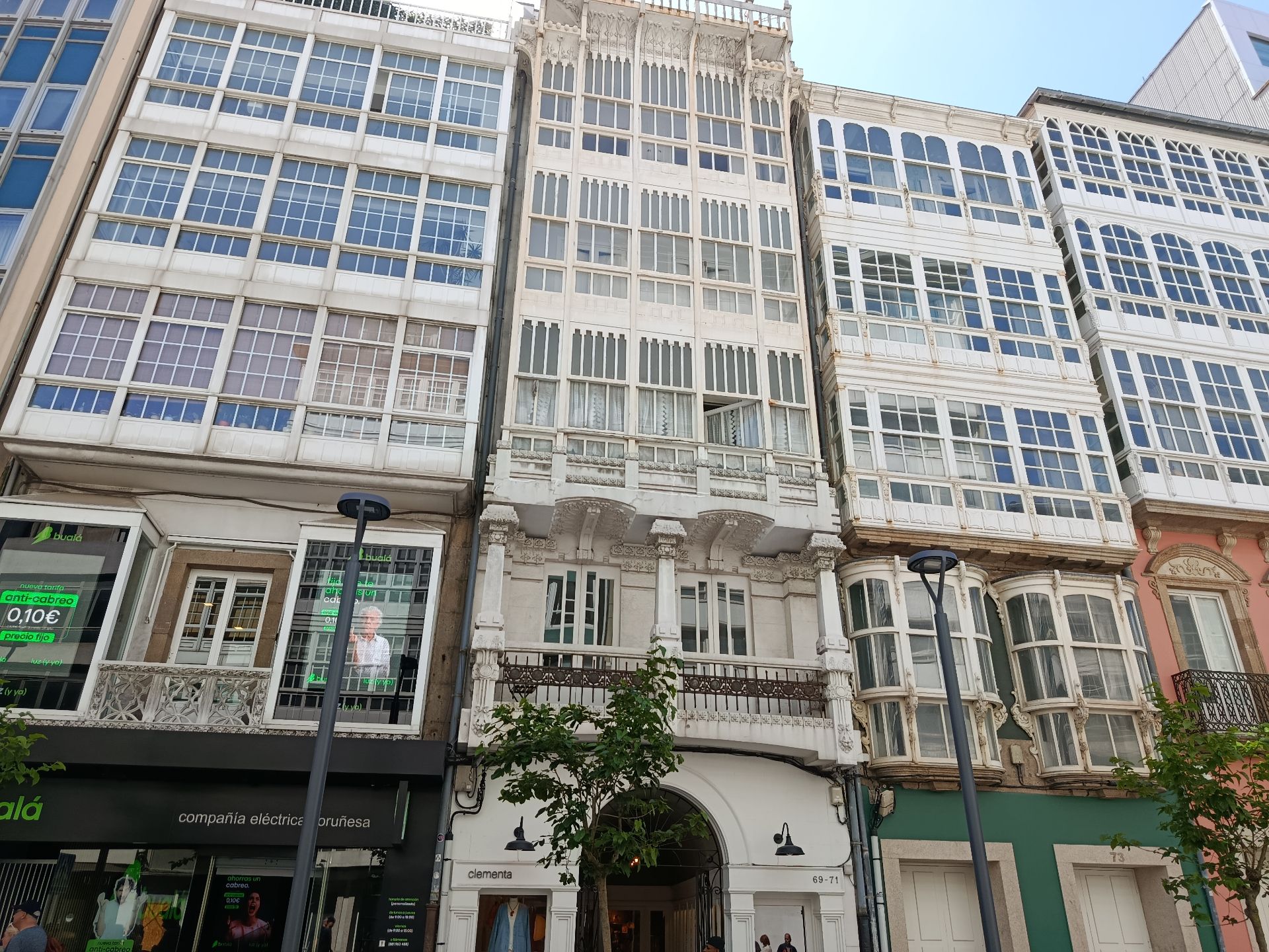 Vista exterior de Pis en venda en A Coruña Capital  amb Calefacció, Parquet i Terrassa