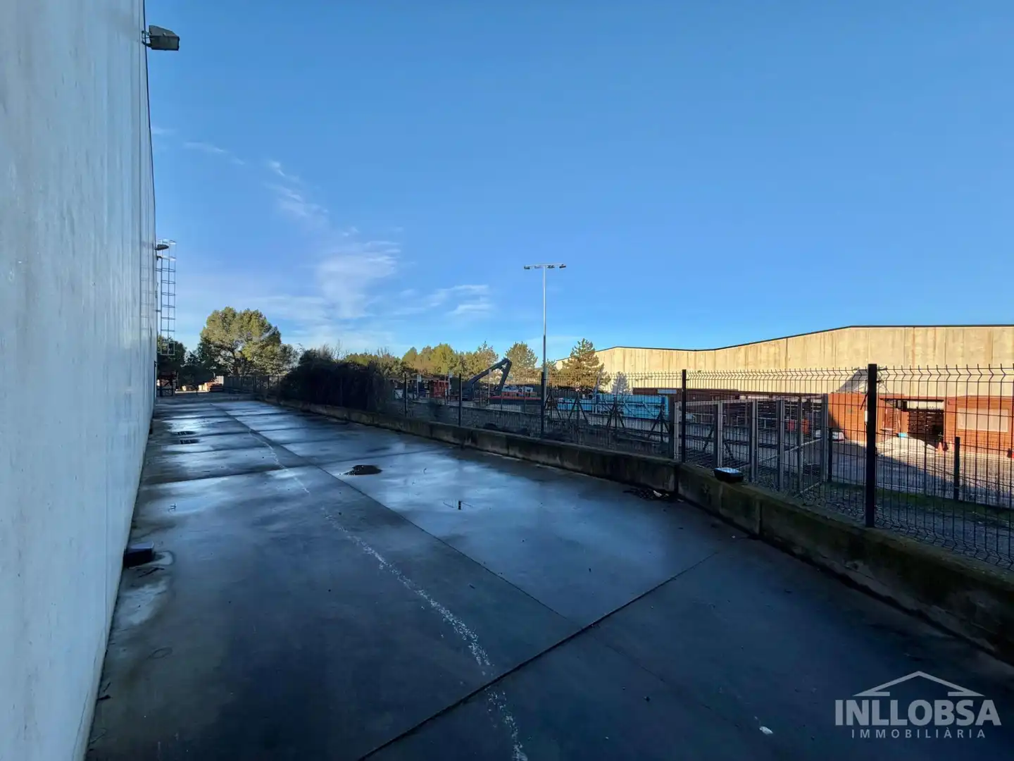 Aparcament de Nau industrial en venda en Artés