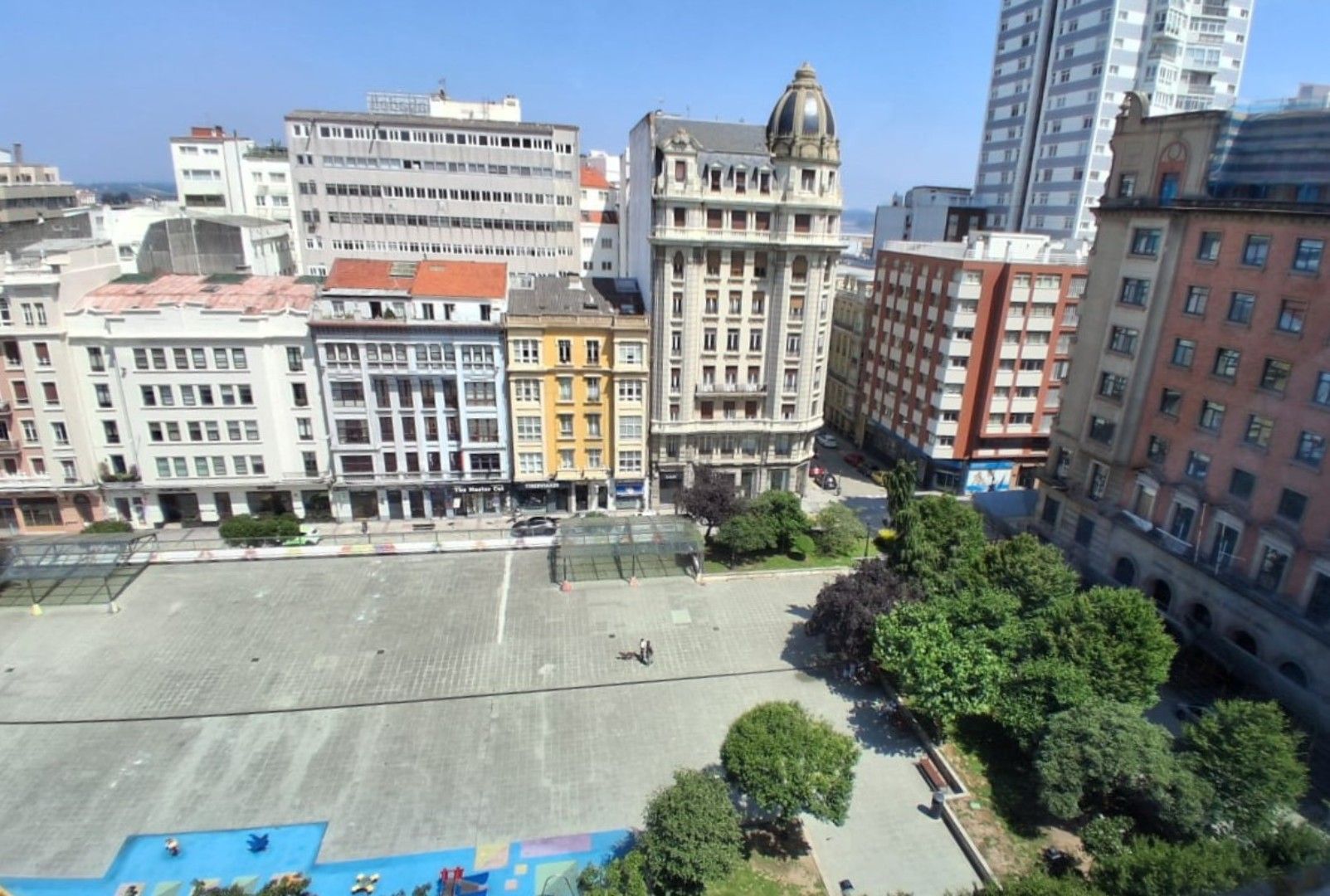 Vista exterior de Pis en venda en A Coruña Capital 
