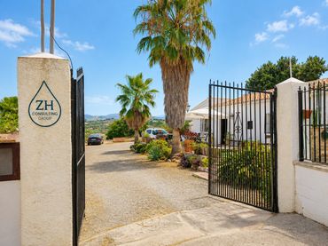 Villa à vendre à Almayate