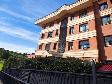 Pis amb piscina en venda a Brazomar