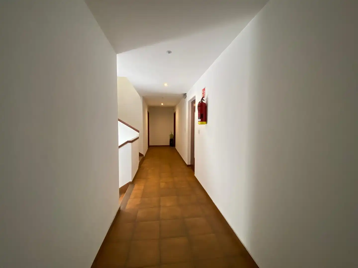Pis en venda en O Carballiño   amb Calefacció, Parquet i Moblat