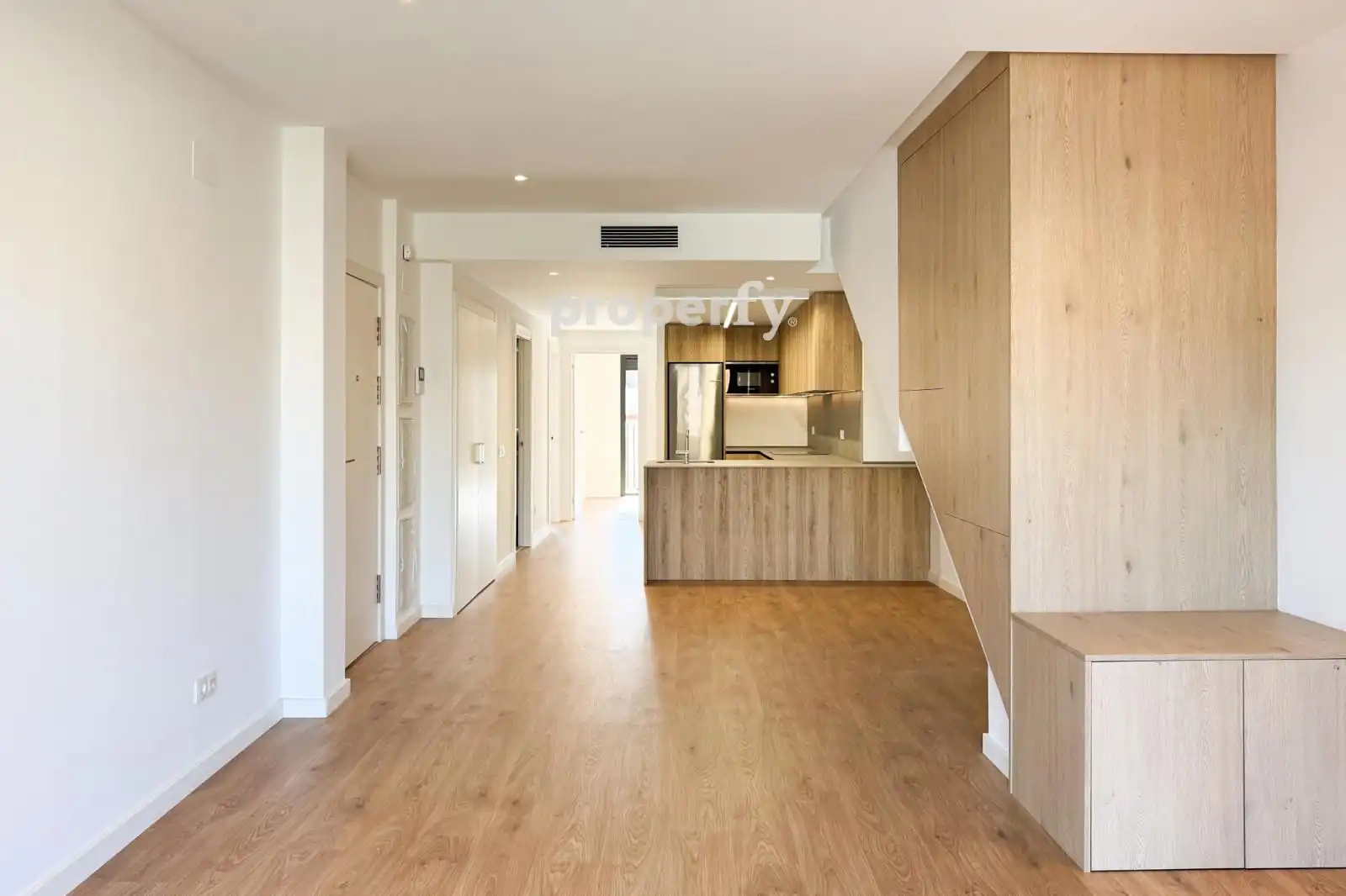 Maisonette zum Verkauf in Badalona mit Klimaanlage, Heizung und Parkett