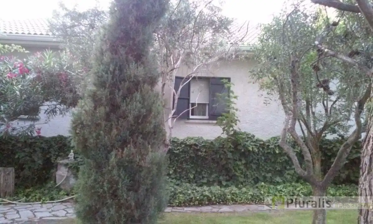 Vista exterior de Casa o chalet en venta en El Viso de San Juan con Terraza, Trastero y Piscina