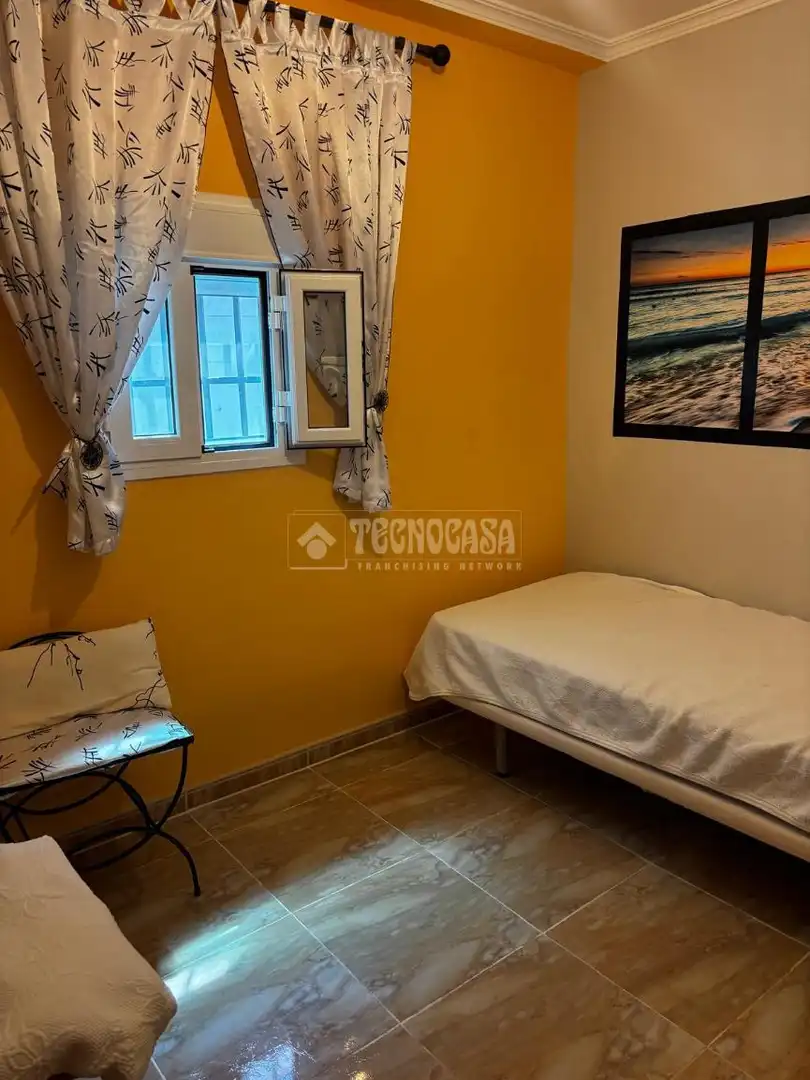Bedroom of Houses for sale in Sevilla  with Air Conditioner