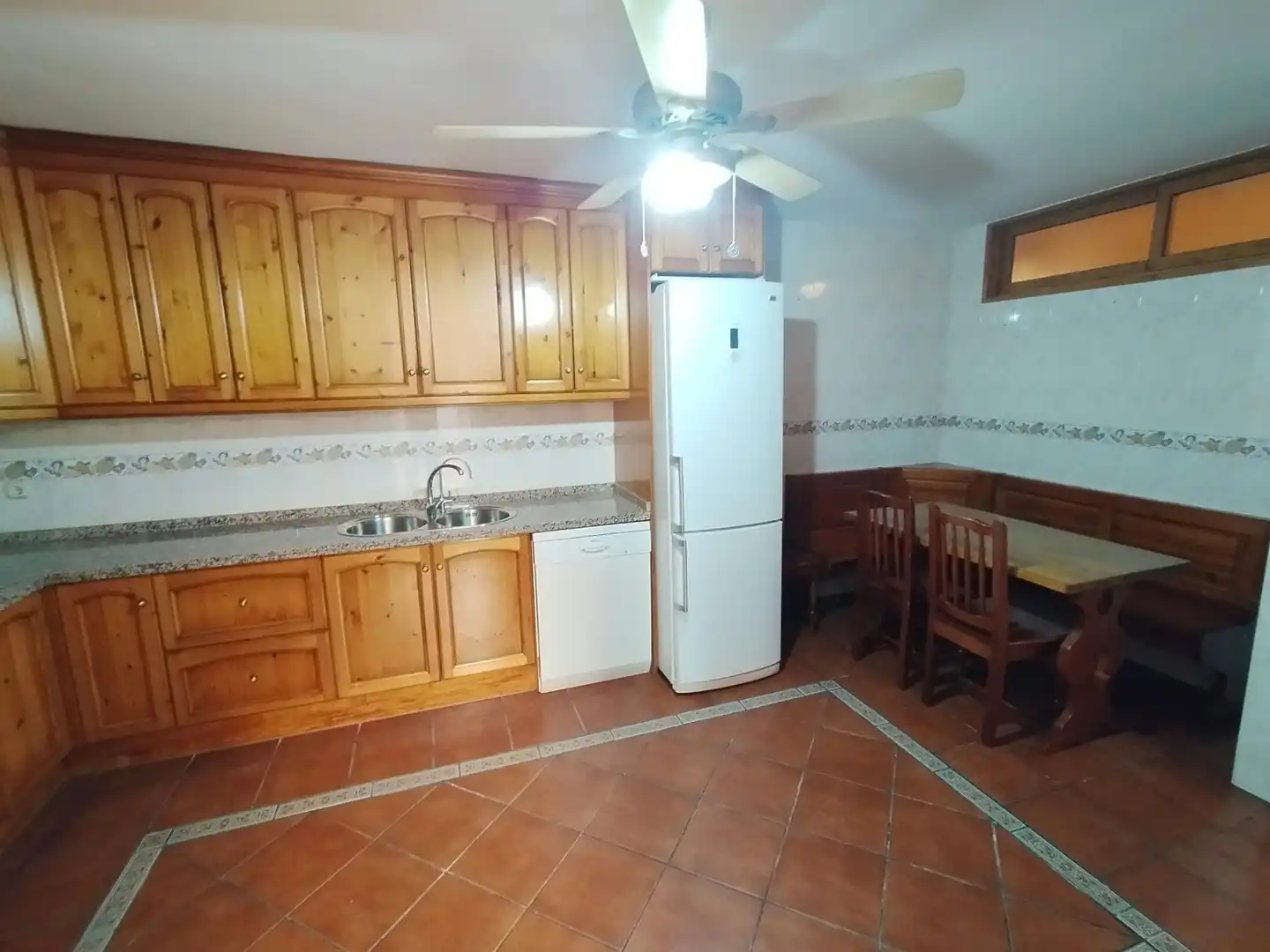 Maison jumelée à louer à Calle STA AMALIA, imagen 14