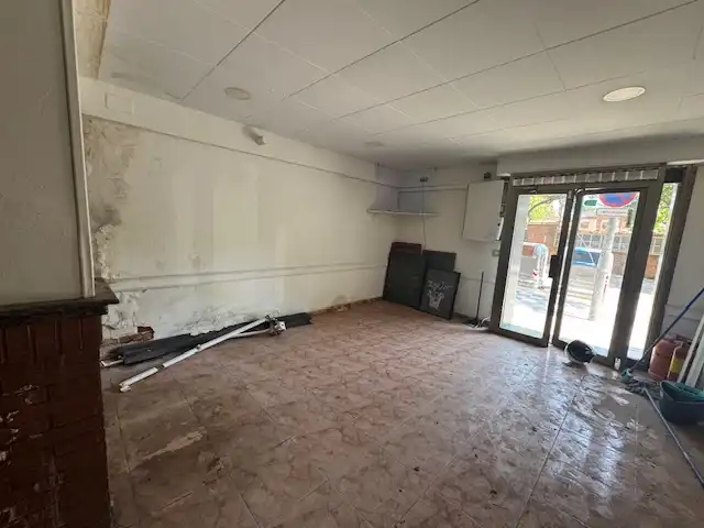 Local comercial en venta en Carrer de Berenguer de Palou, imagen 2