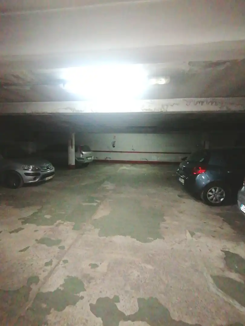 Aparcament de Garatge en venda en Gijón 