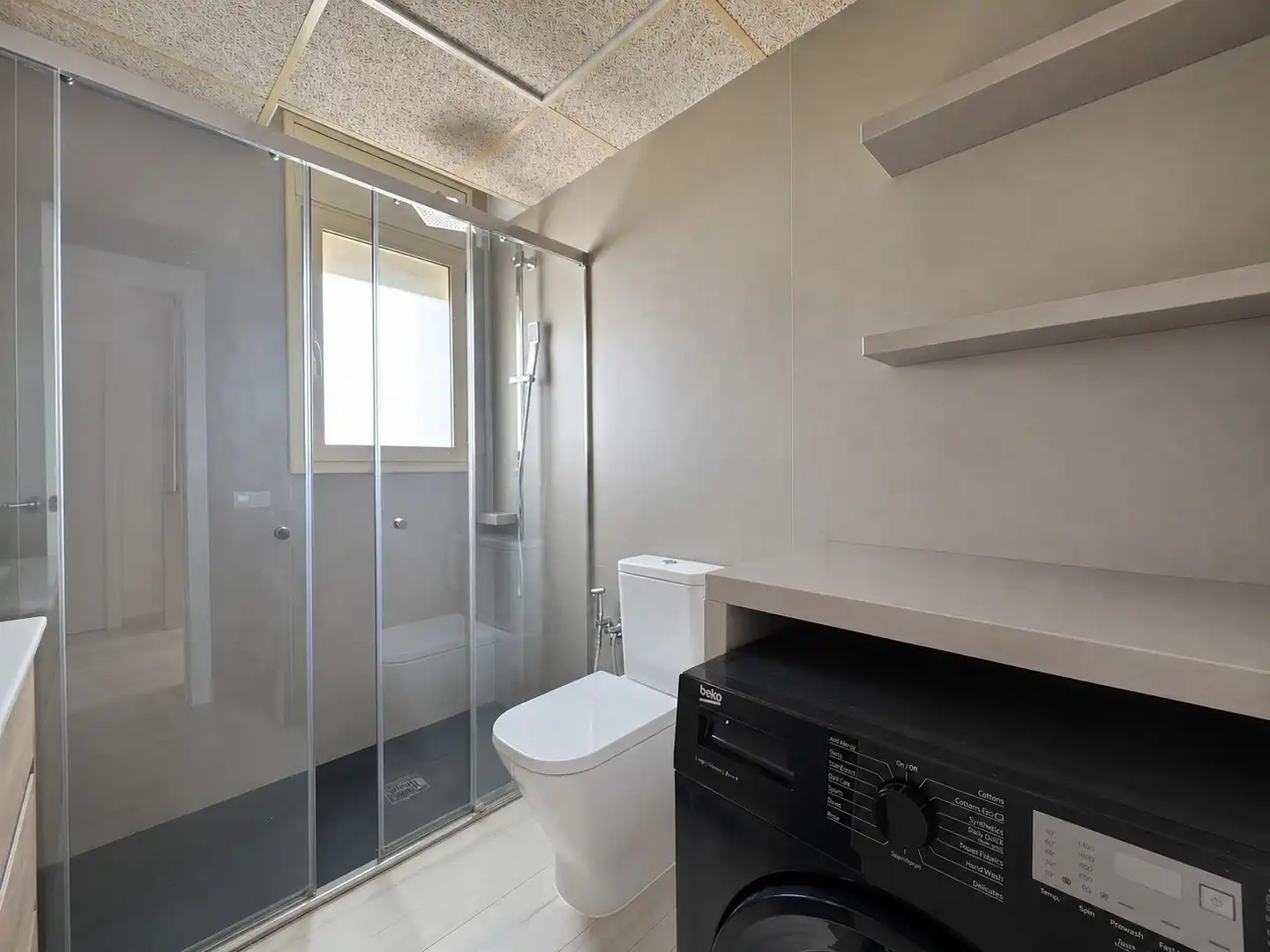 Bathroom of Duplexes for sale in Alcanar  with Air Conditioner, Terrace and Furnished