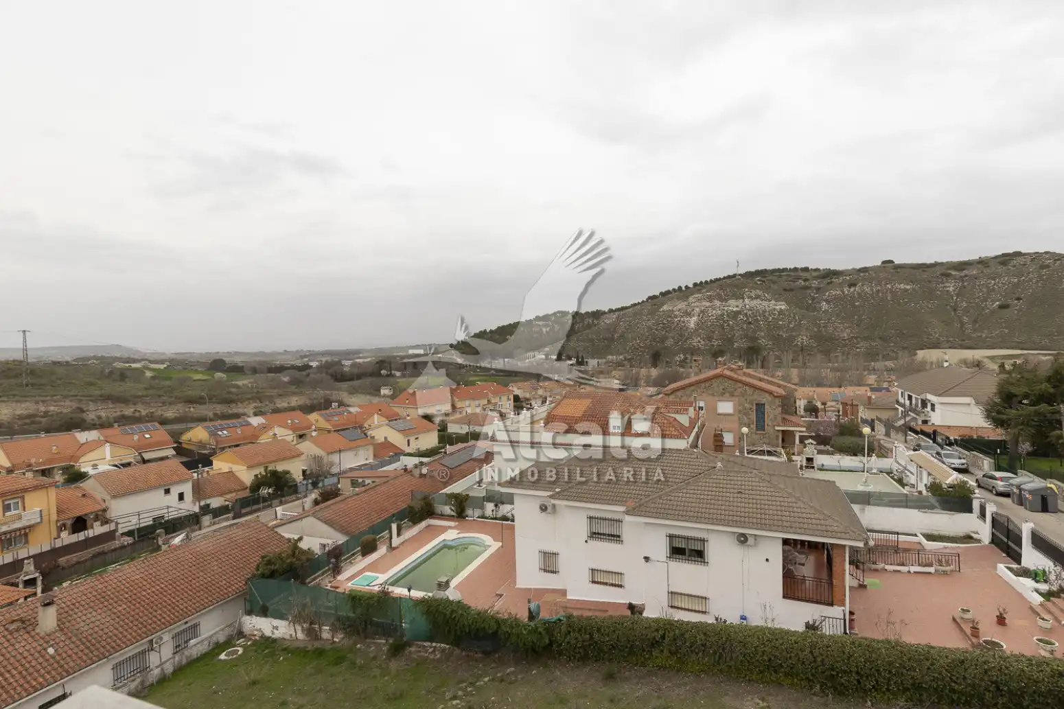 Vista exterior de Casa o xalet en venda en Villalbilla amb Aire condicionat, Calefacció i Jardí privat