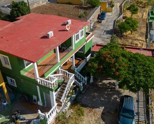 Vista exterior de Casa o xalet en venda en San Cristóbal de la Laguna amb Aire condicionat, Jardí privat i Terrassa