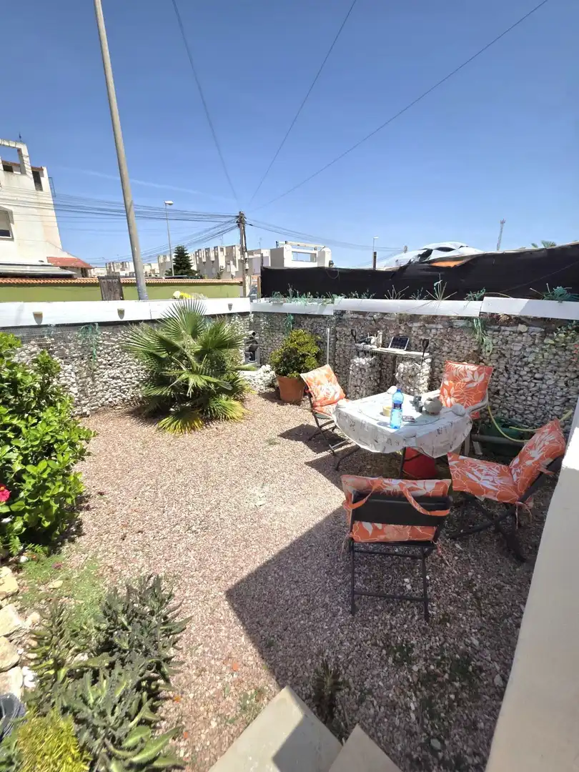 Terrassa de Casa o xalet en venda en Torrevieja amb Aire condicionat, Jardí privat i Terrassa