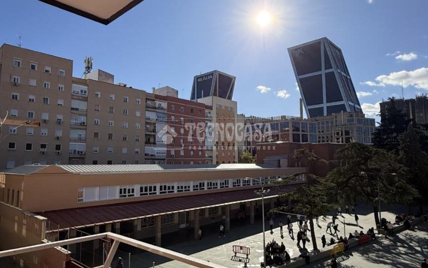 Foto 1 de Pis en venda a Almenara -Ventilla, Madrid