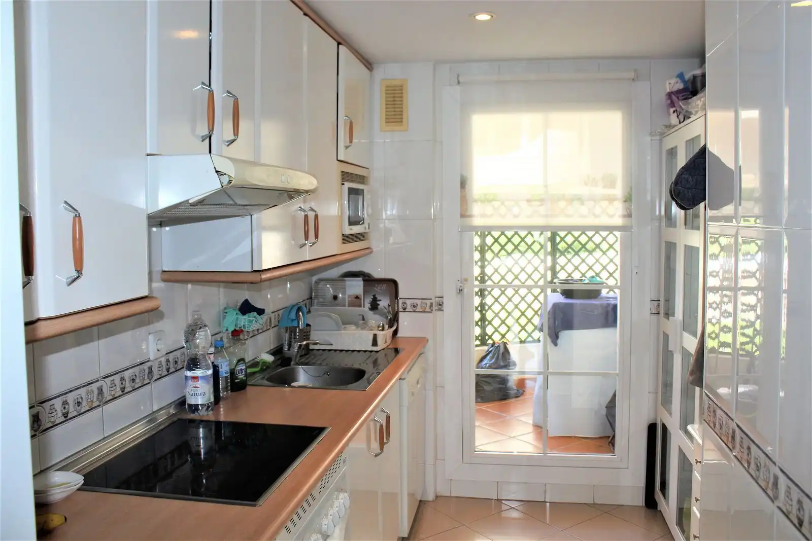 Kitchen of Flat for sale in Marbella  with Air Conditioner, Terrace and Storage room
