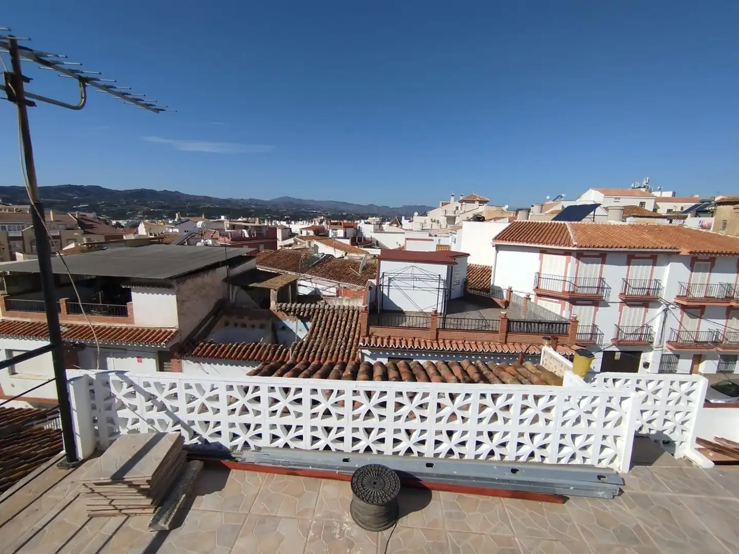 Vista exterior de Casa o xalet en venda en Vélez-Málaga amb Terrassa