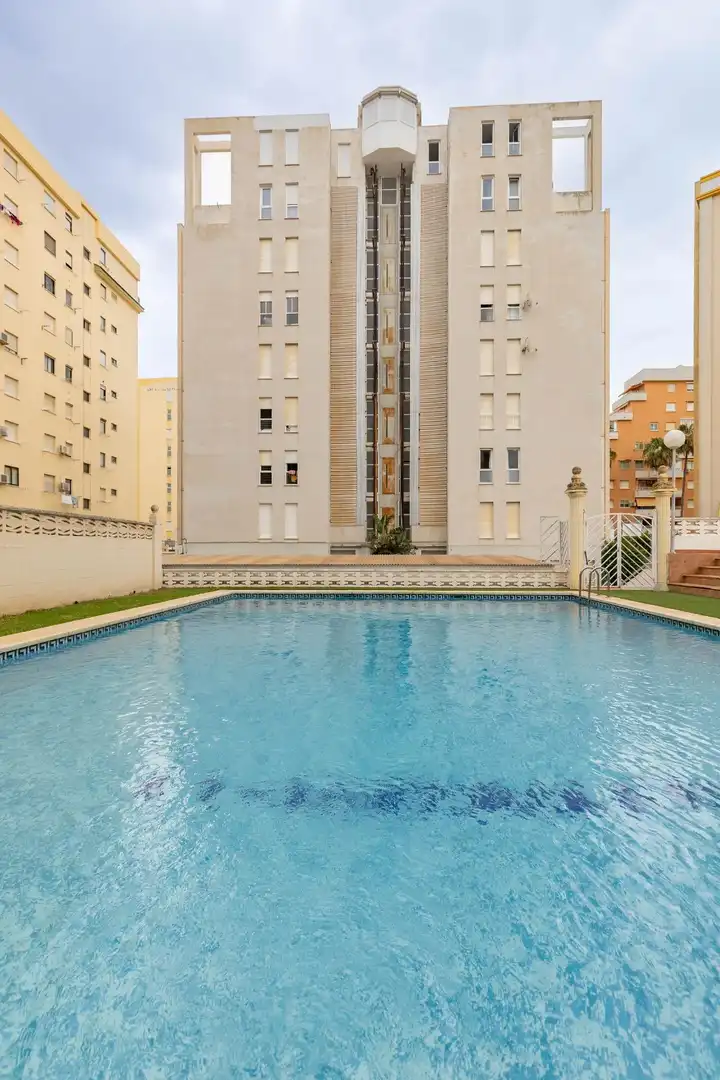 Swimming pool of Flat for sale in Gandia  with Air Conditioner, Heating and Terrace