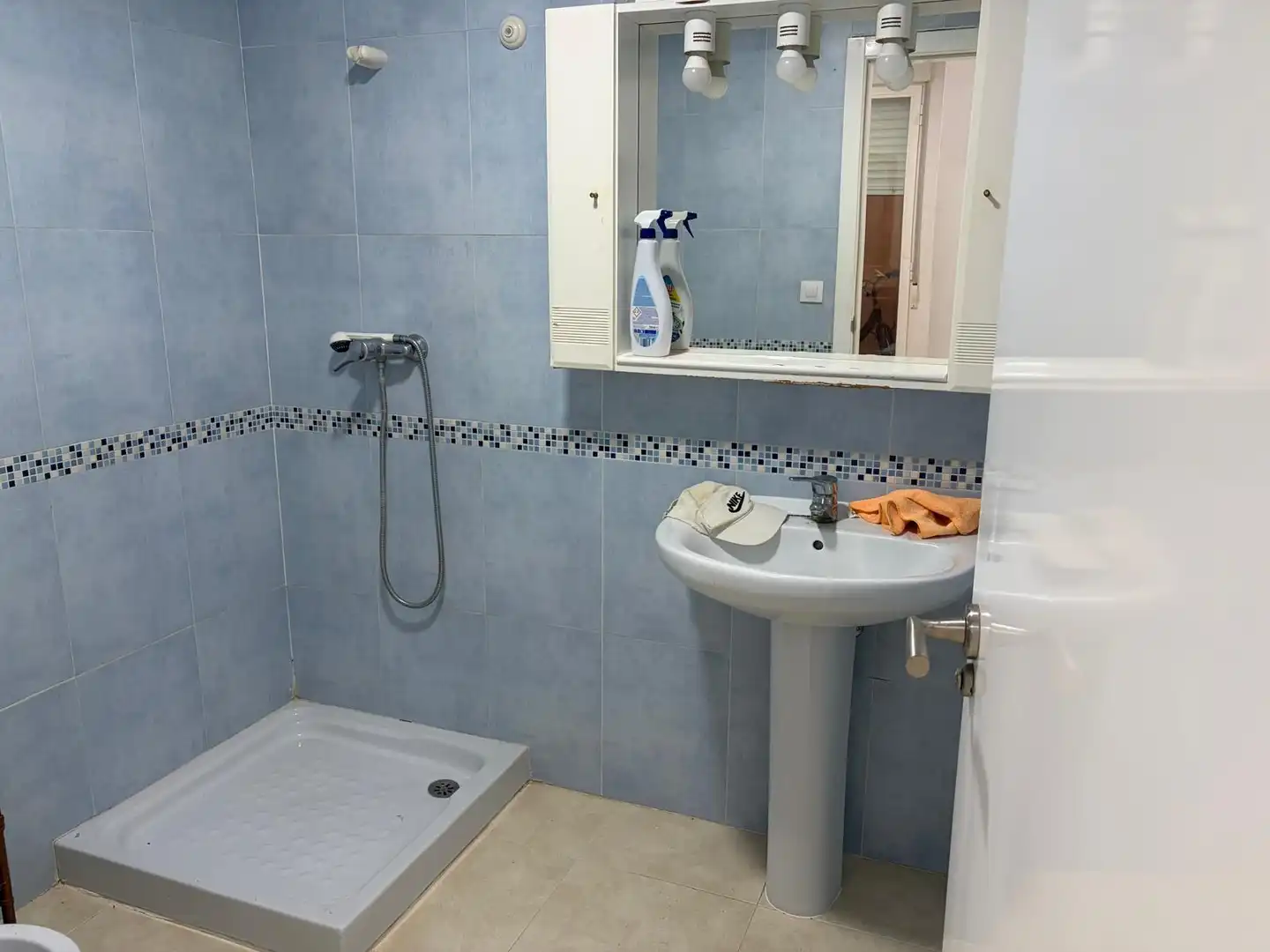 Bany de Pis en venda en Pedreguer amb Aire condicionat, Terrassa i Piscina