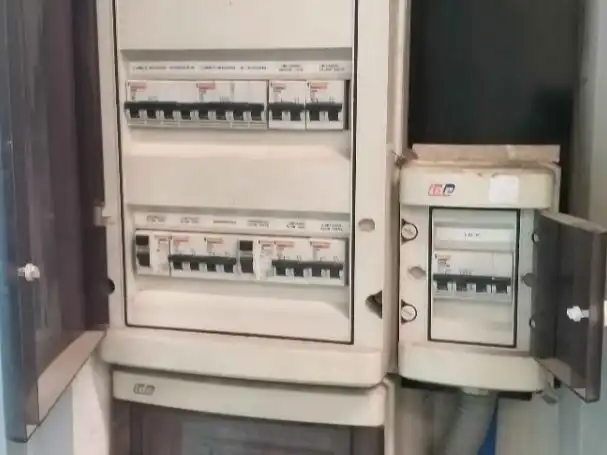 Local en venda en Pinseque amb Aire condicionat, Calefacció i Moblat