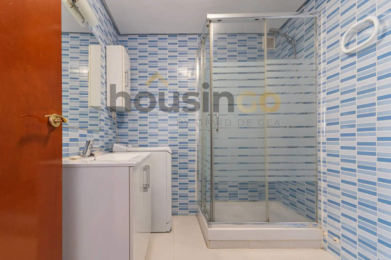 Baño de Apartamento de alquiler en Madrid con Aire acondicionado, Calefacción y Terraza