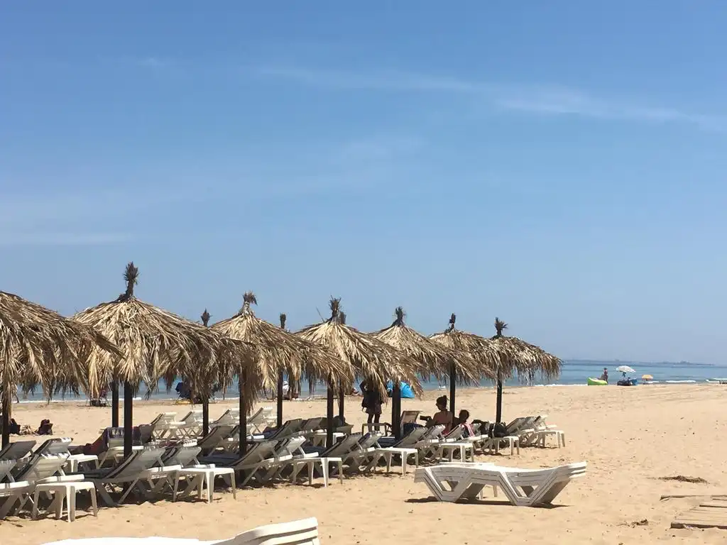 Wohnung zum Verkauf in Elche / Elx mit Klimaanlage, Terrasse und Möbliert