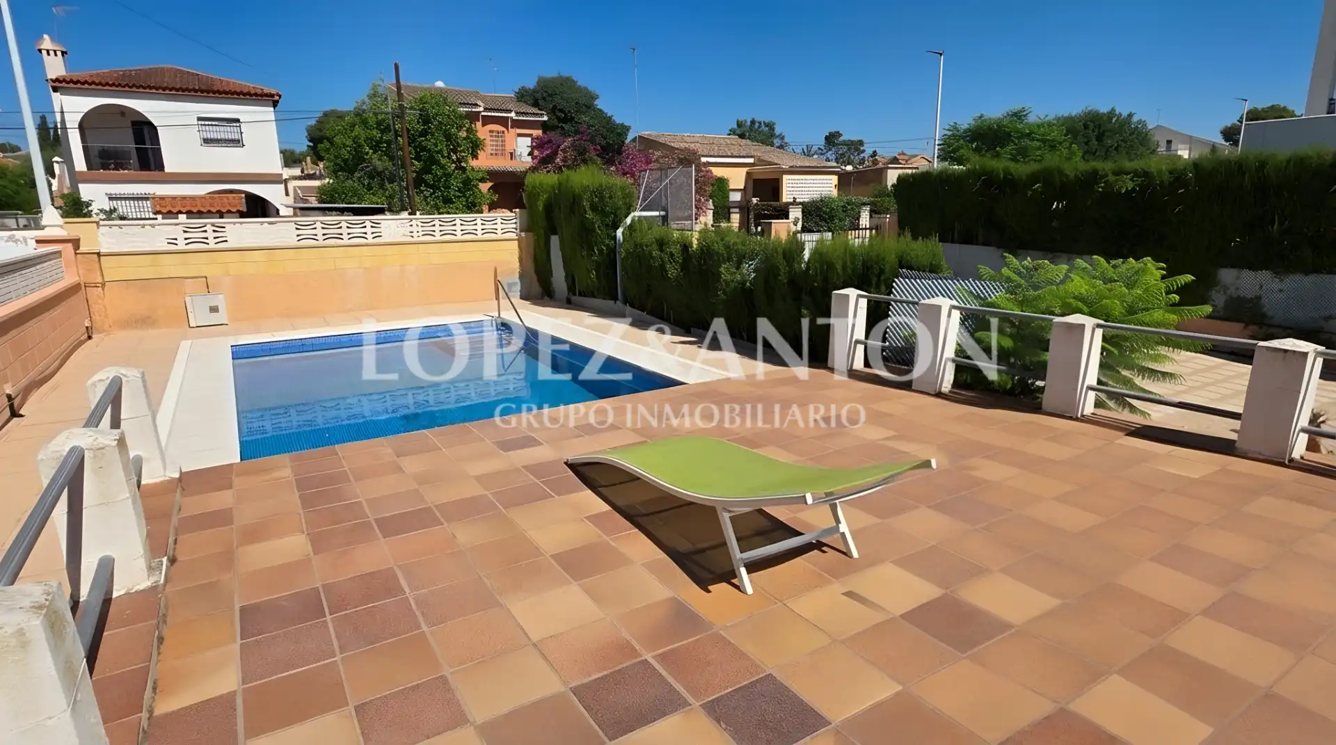 Piscina de Casa o xalet en venda en L'Eliana amb Aire condicionat, Calefacció i Jardí privat