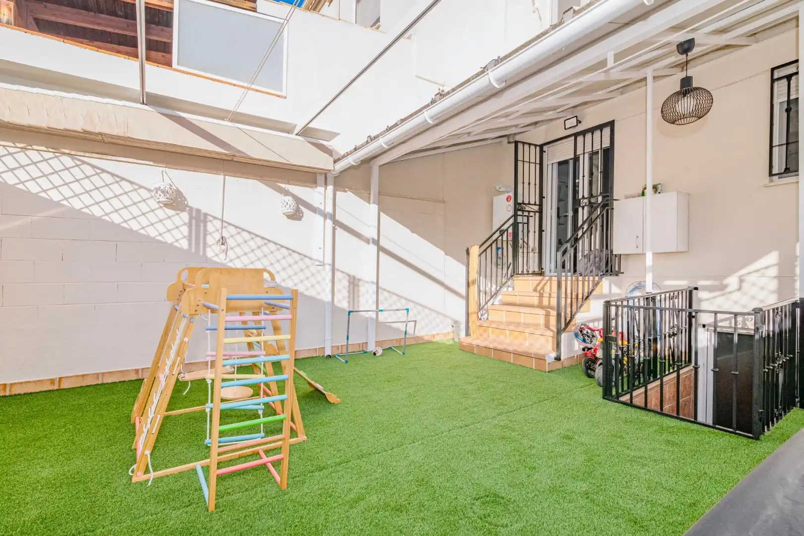 Terraza de Casa adosada en venta en Armilla con Aire acondicionado, Calefacción y Jardín privado