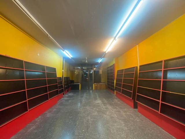 Local comercial en Alquiler en  BARCELONA en Puçol Ciudad