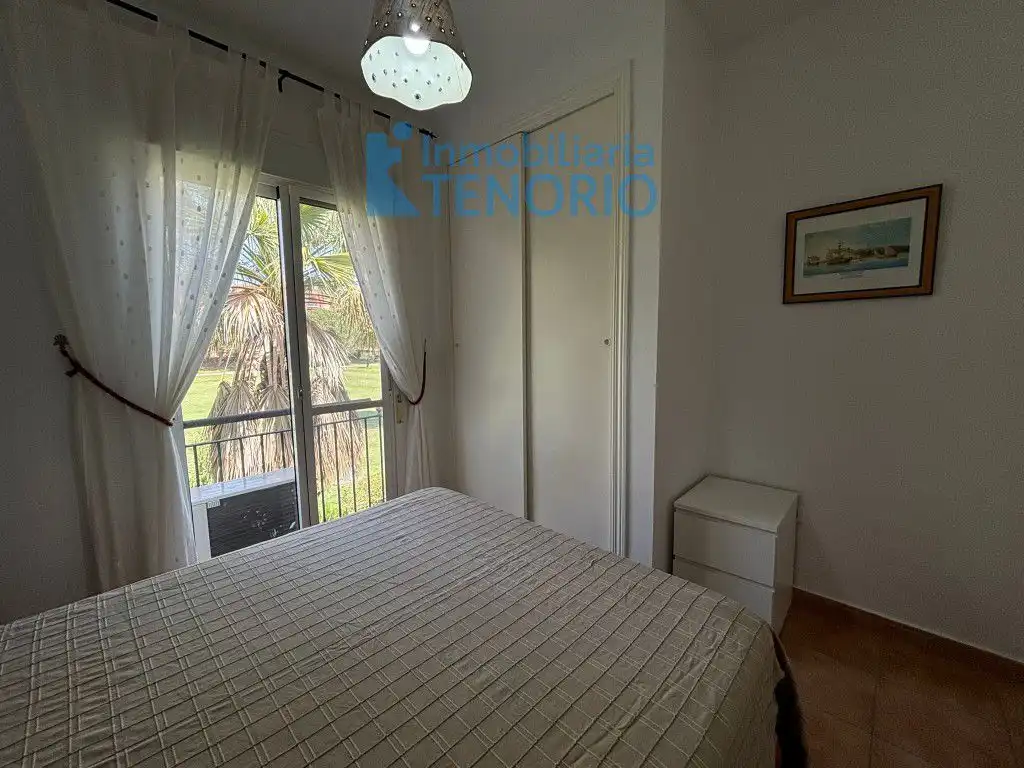 Habitación de Casa adosada en venta en Islantilla con Aire acondicionado, Terraza y Trastero
