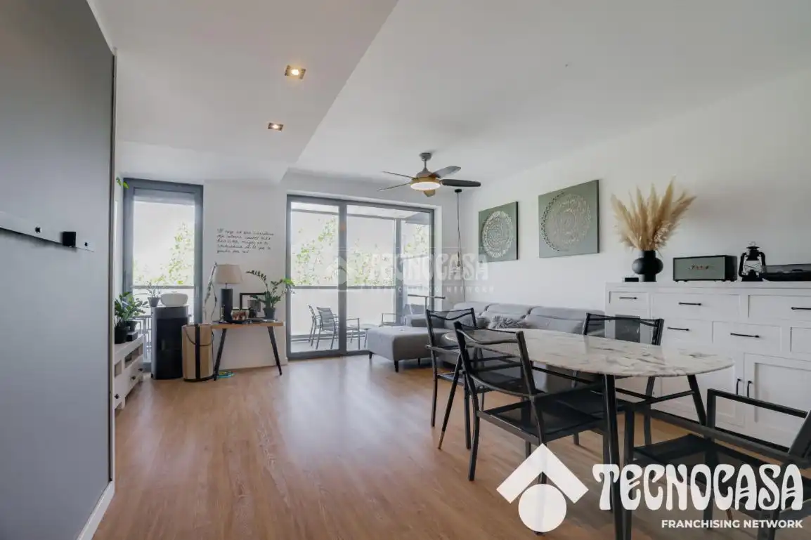 Sala de estar de Piso en venta en Viladecans con Terraza, Trastero y Amueblado