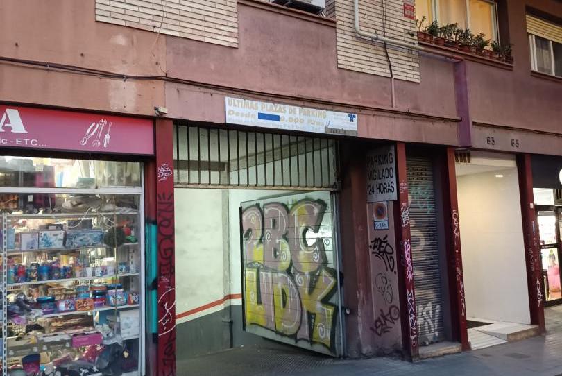 Foto 1 de Garaje de alquiler en De Gayarre, 63, La Bordeta, Barcelona