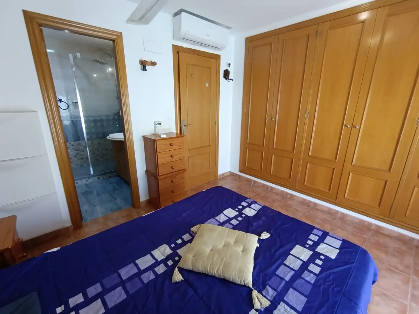 Dormitori de Casa adosada en venda en Almazora / Almassora amb Aire condicionat, Calefacció i Jardí privat