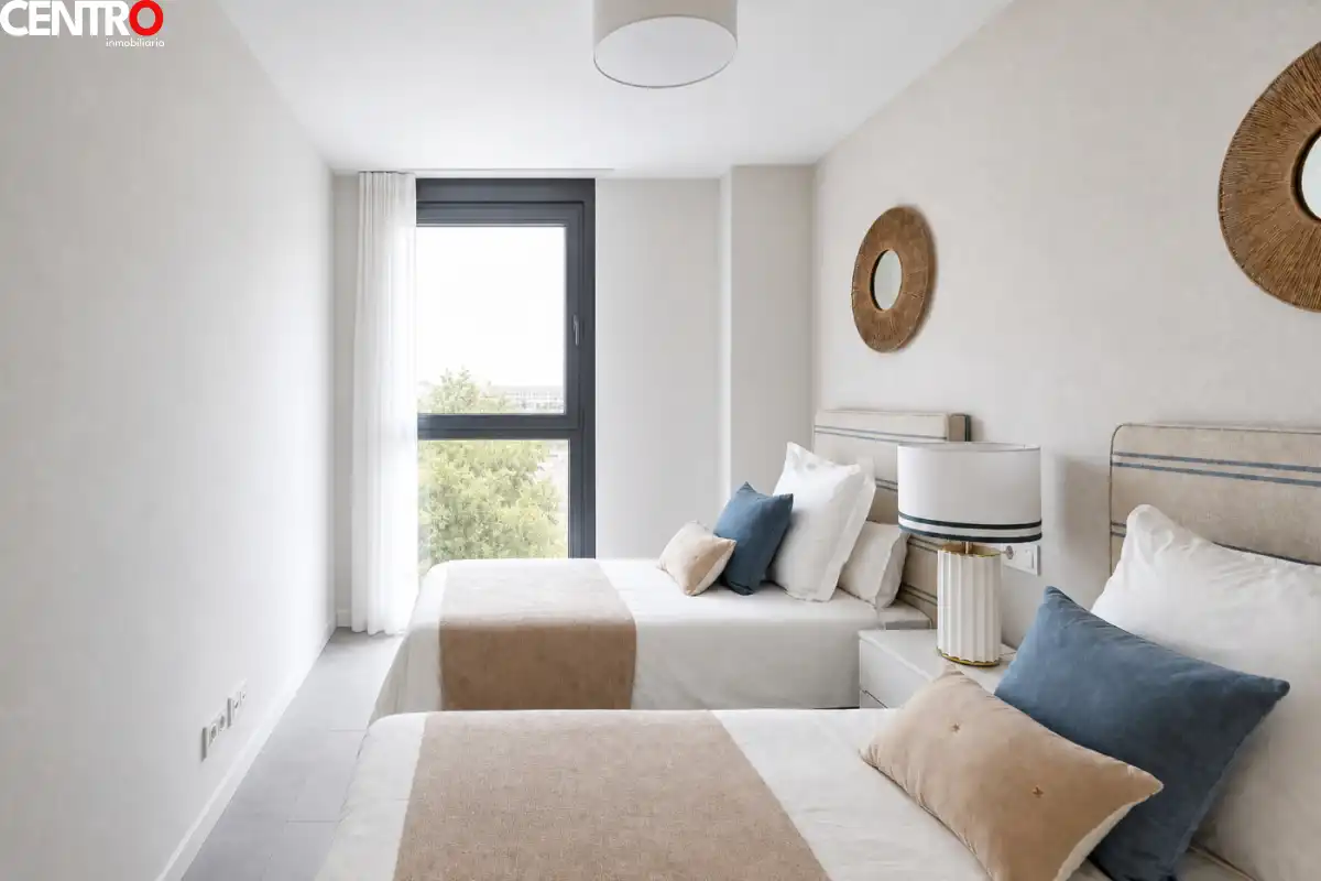 Habitación de Piso en venta en Huétor Vega con Aire acondicionado, Calefacción y Jardín privado