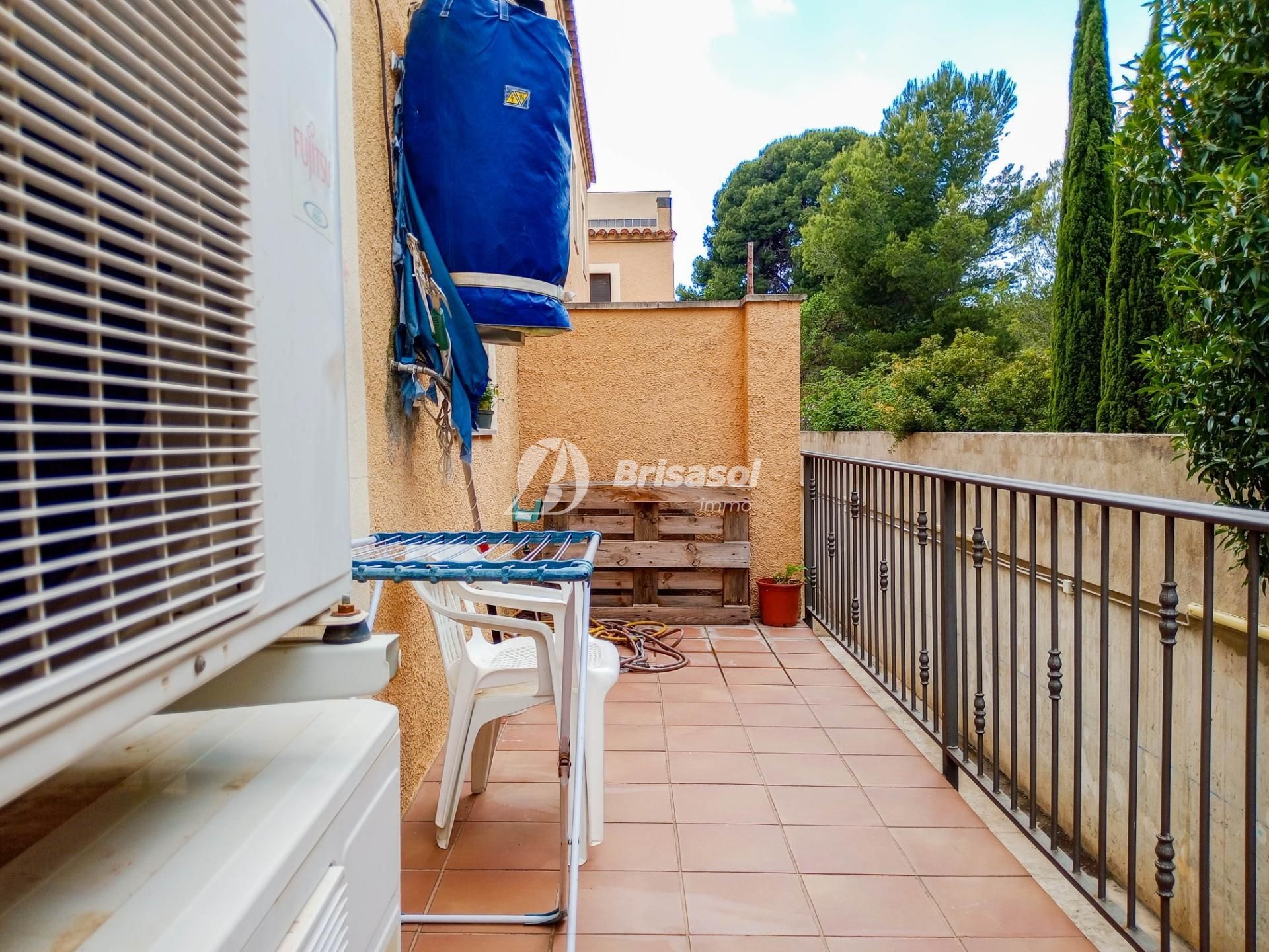 Terrassa de Casa adosada en venda en Mont-roig del Camp amb Aire condicionat, Calefacció i Jardí privat