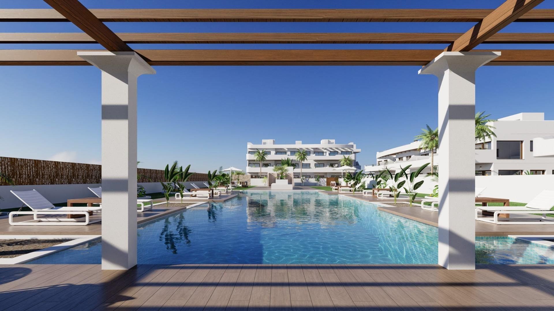 Piscina de Apartament en venda en Los Alcázares amb Aire condicionat, Jardí privat i Terrassa
