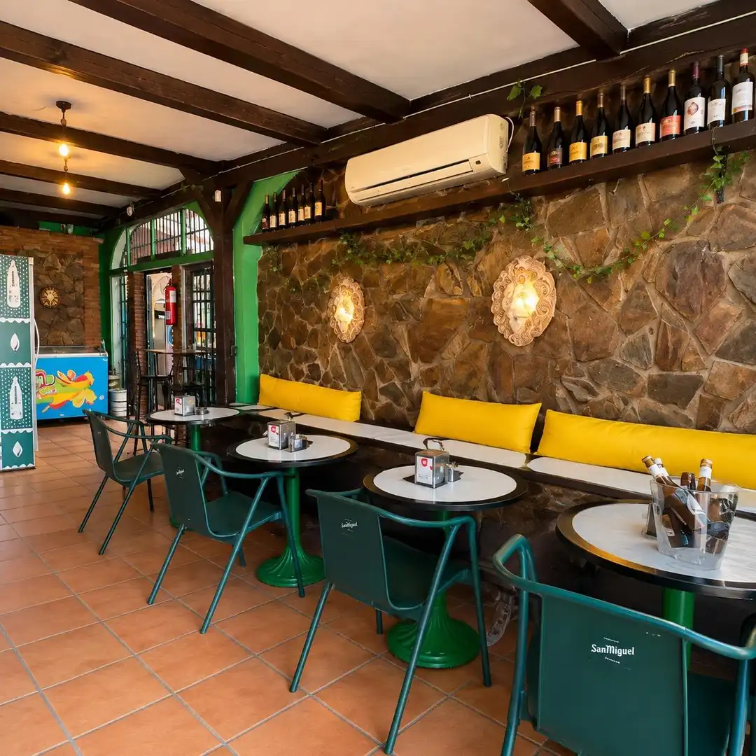 Local comercial en traspaso en Solymar