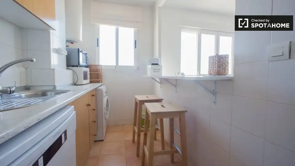 Kitchen of Flat for rent in Valencia  with Air Conditioner, Heating and Furnished