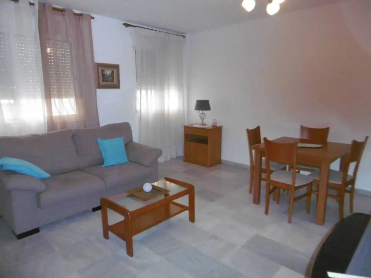 Sala de estar de Piso de alquiler en Almería con Amueblado