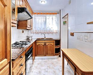 Kitchen of Flat for sale in  Barcelona Capital  with Oven and Alarm