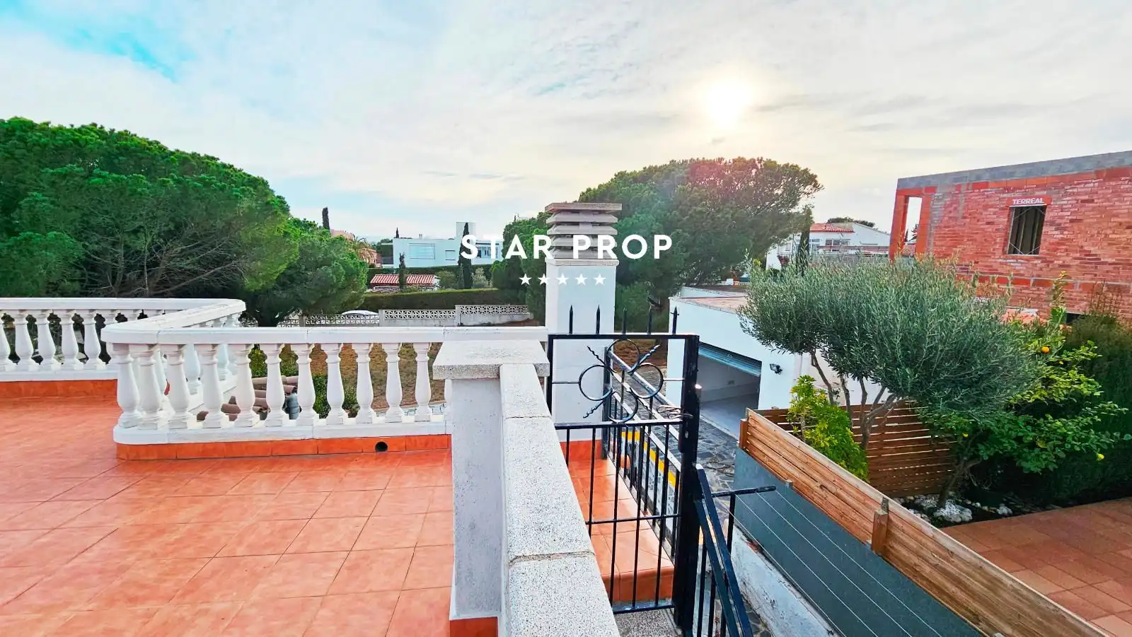 Exterior view of Houses for sale in Roses  with Heating, Terrace and Storage room