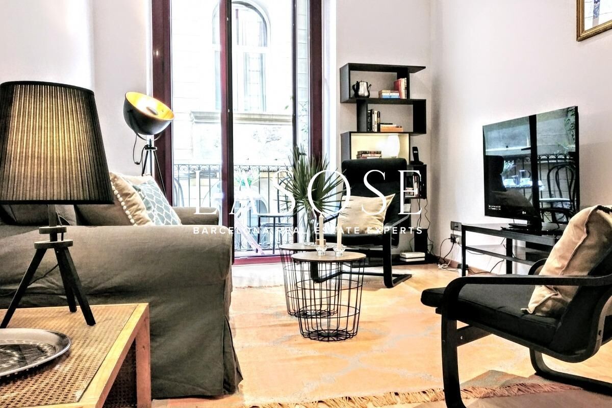 Apartament de lloguer a Carrer Sant Pau, El Raval, Ciutat Vella,  Barcelona Capital