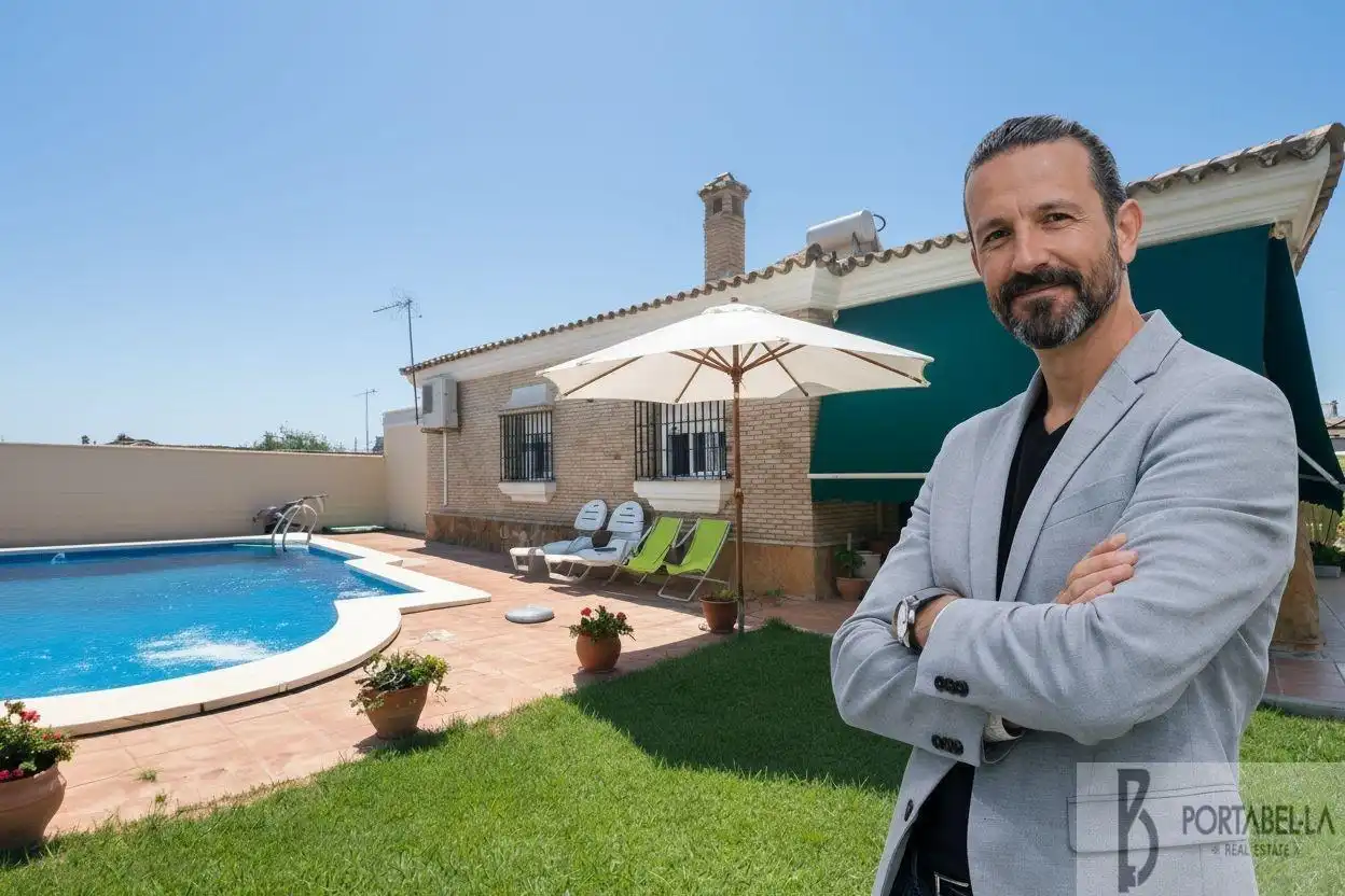 Jardí de Casa o xalet en venda en El Puerto de Santa María amb Aire condicionat, Traster i Piscina
