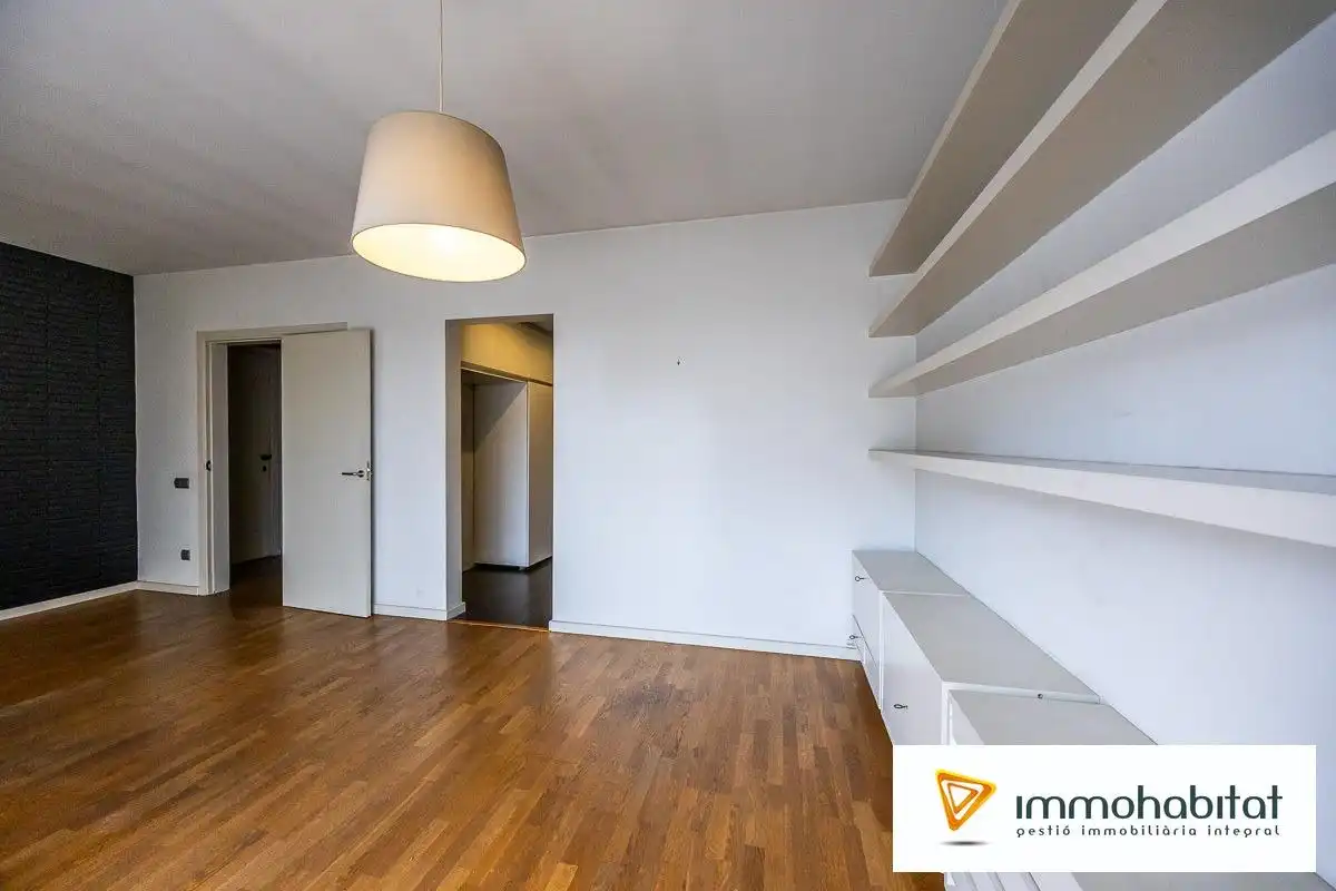 Sala de estar de Piso en venta en Sabadell con Aire acondicionado, Calefacción y Parquet