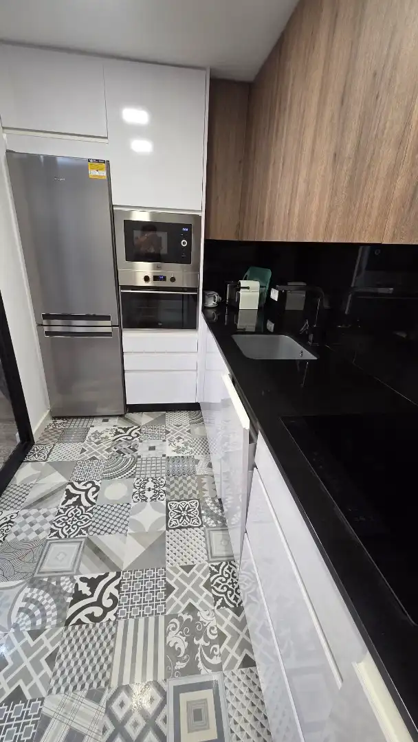 Cocina de Piso de alquiler en Valencia con Aire acondicionado, Amueblado y Horno