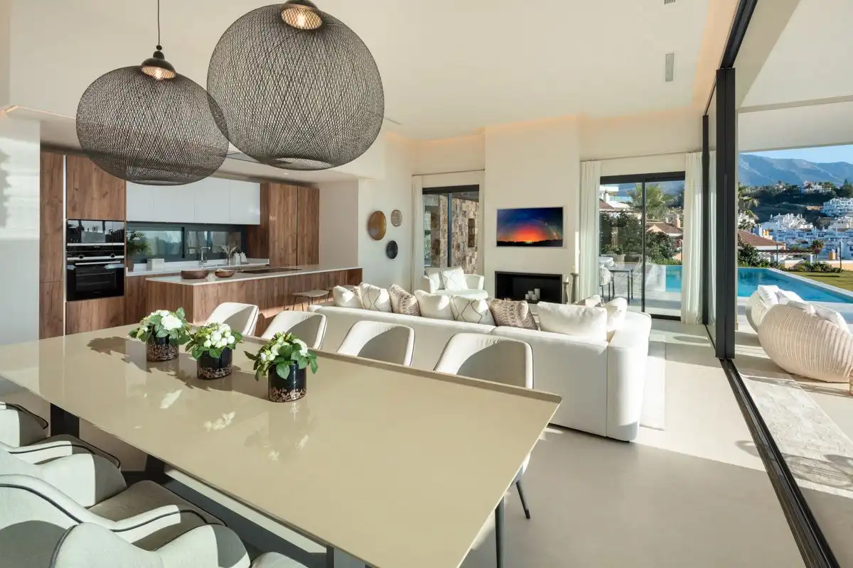 Chalet con terraza en venta en Nueva Andalucía, imagen 3
