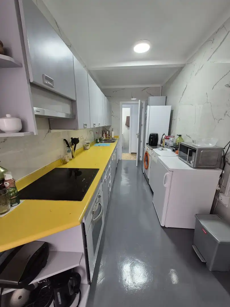 Cuina de Pis en venda en Ávila amb Calefacció, Terrassa i Moblat