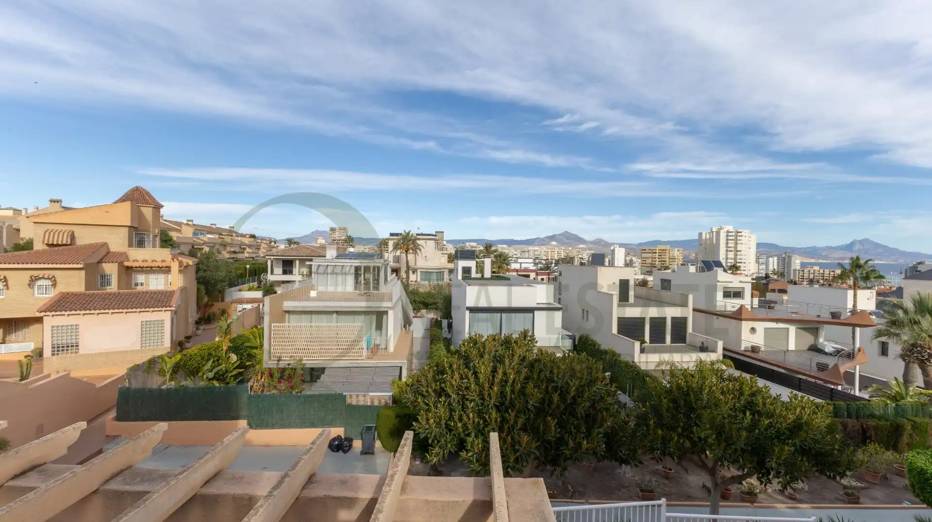 Terraza de Casa o chalet en venta en Alicante / Alacant con Jardín privado, Terraza y Trastero