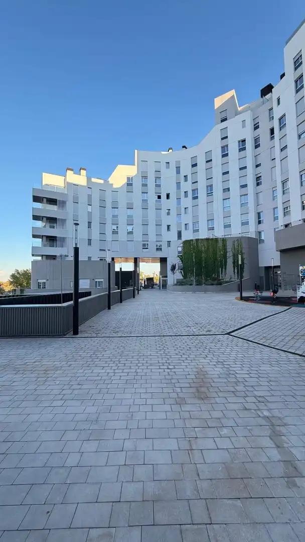 Aparcament de Apartament de lloguer en Hortaleza