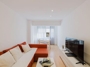 Flat with balcony for sale in C. San Juan de Letrán