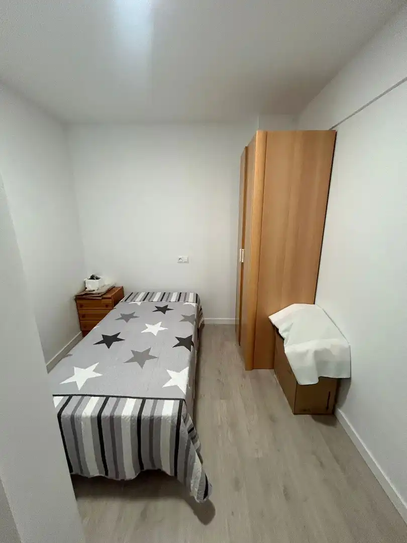 Habitación de Casa adosada en venta en Málaga con Aire acondicionado